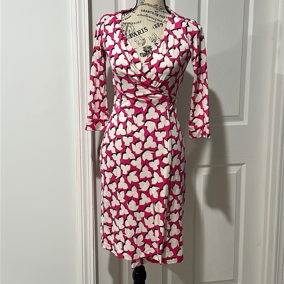 Diane Von Furstenberg Dresses & Skirts - DianevonFurstenburg Julien Two Wrap Dress (Please Read Description)